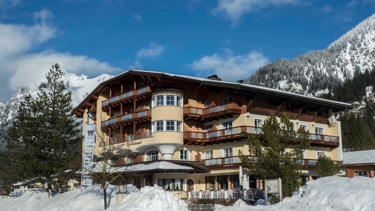 Photo of Outdoor in Graen