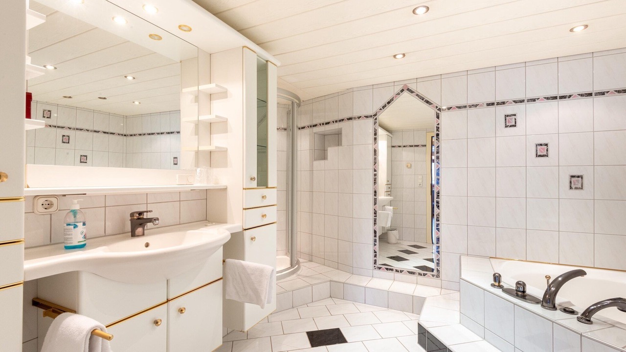 Photo of Bathroom in Unterlaengenfeld