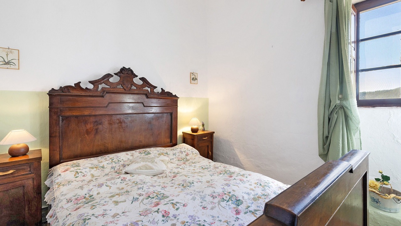 Photo of Bedroom in Castelvecchio di Rocca Barbena