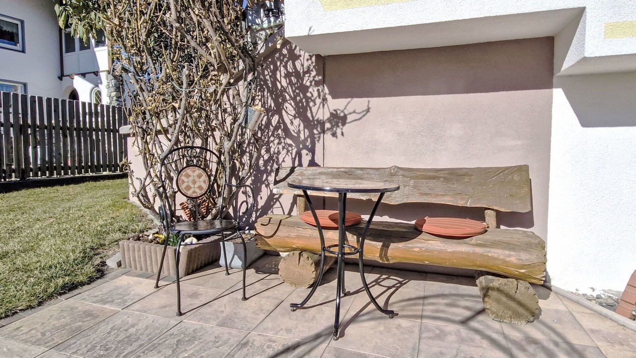 Photo of Outdoor in Karres