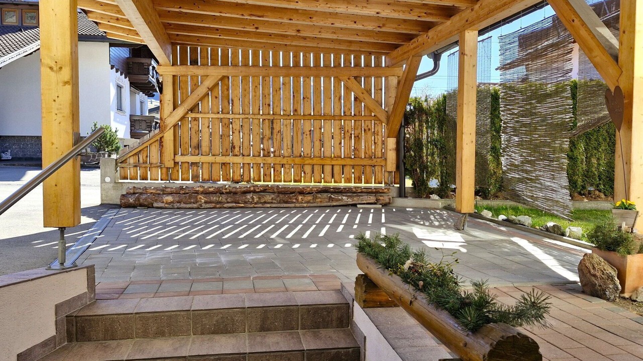 Photo of Outdoor in Karres