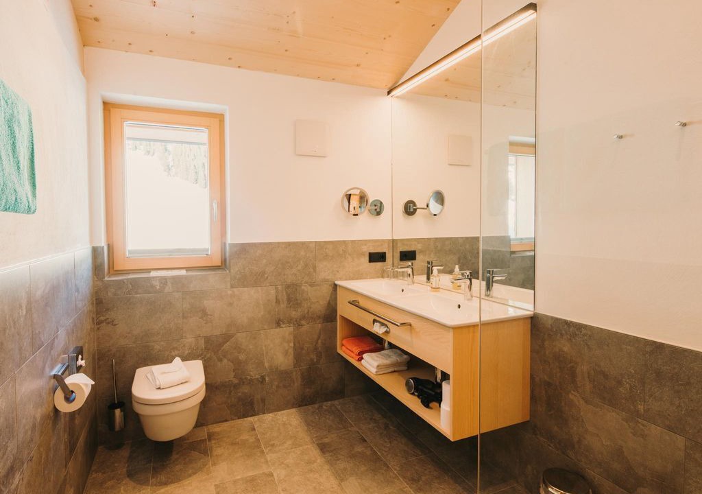 Photo of Bathroom in Warth