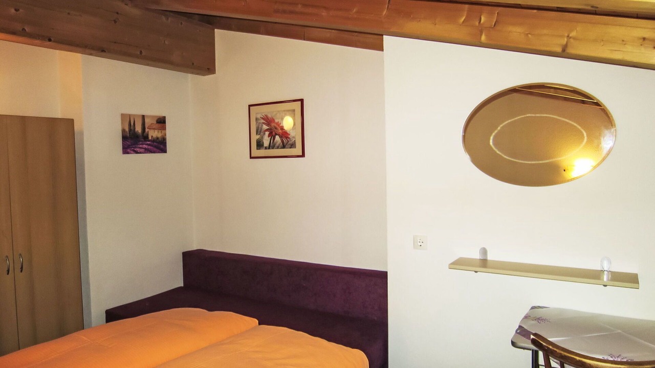 Photo of Bedroom in Huben