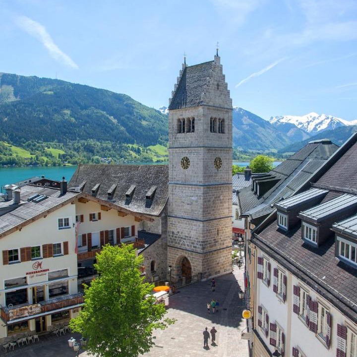Photo of Buildings in Thumersbach