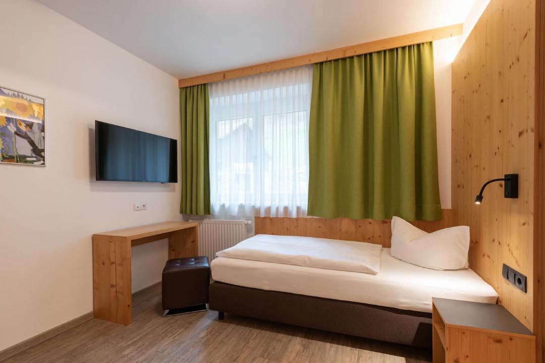 Photo of Bedroom in Flirsch