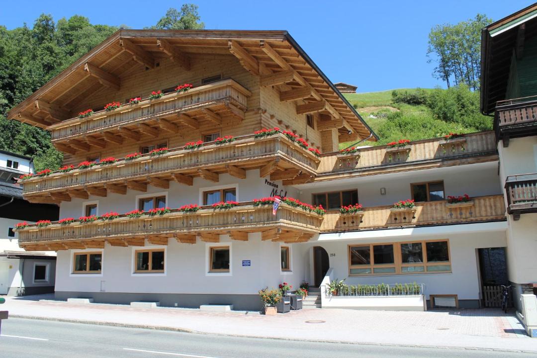 Photo of Others in Saalbach