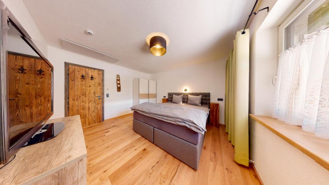 Photo of Bedroom in Plangeross