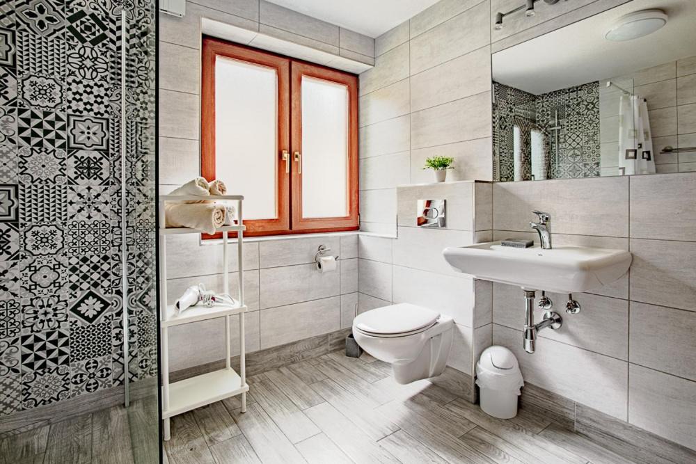 Photo of Bathroom in See