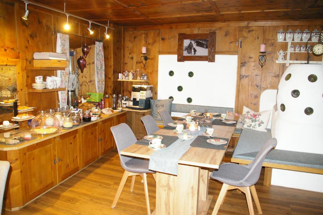 Photo of Others in Roppen