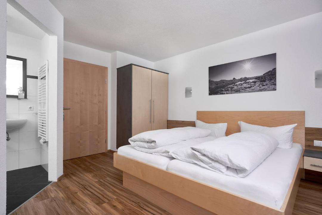 Photo of Bedroom in Huben