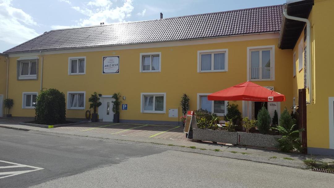 Photo of Others in Wiener Neustadt