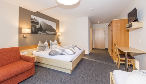 Superior Apartment, 3 Bedrooms, Balcony (App 30)