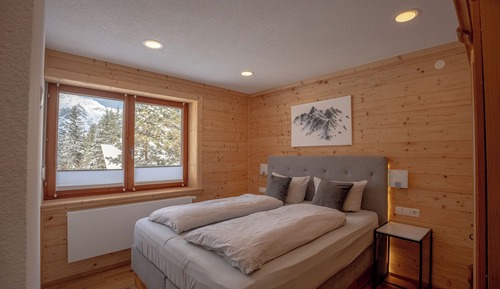Deluxe Apartment, 1 Queen Bed with Sofa bed, Non Smoking, Mountainside