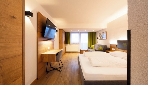 Superior Double Room, Balcony, Mountain View