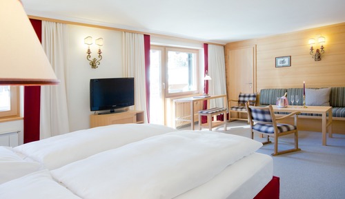 Junior Suite, Bathtub (Superior)