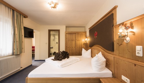 Classic Double Room, Mountain View