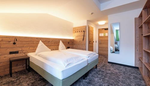 Classic Triple Room, Mountain View