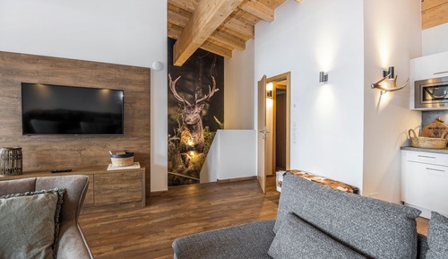 Premium Penthouse, 5 Bedrooms, Balcony, Mountain View