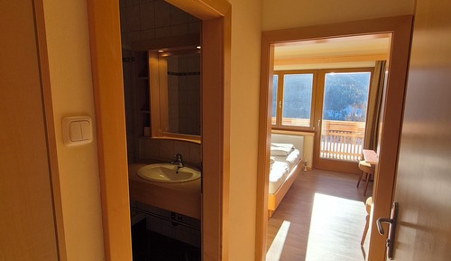Standard Double Room, Balcony, Mountain View
