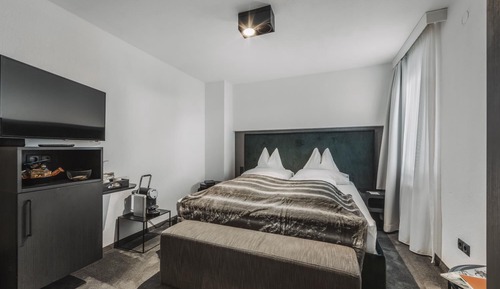 Single Room, 1 Double Bed