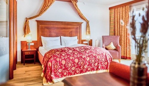 Deluxe Suite, Balcony, Lake View