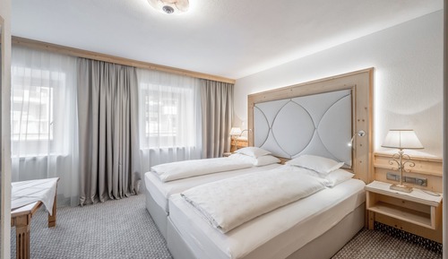 Junior Suite, Balcony, Mountain View