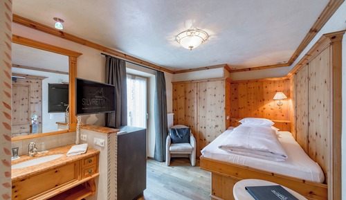 Single Room, Balcony, Mountain View