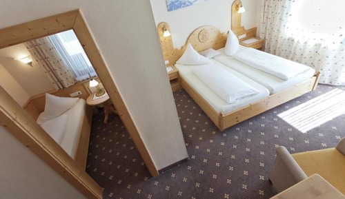 Triple Room, Balcony, Mountain View