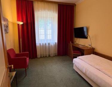 Standard Single Room