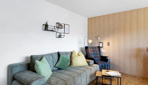 Superior One-Bedroom Apartment with Balcony
