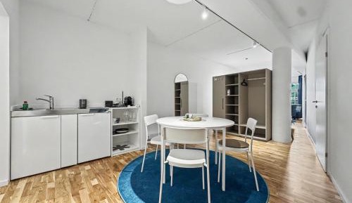 Studio with Mountain View