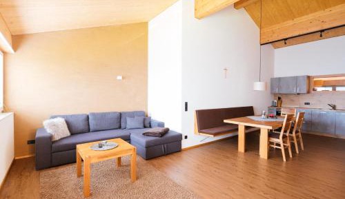 Two-Bedroom Deluxe Apartment with Garden View