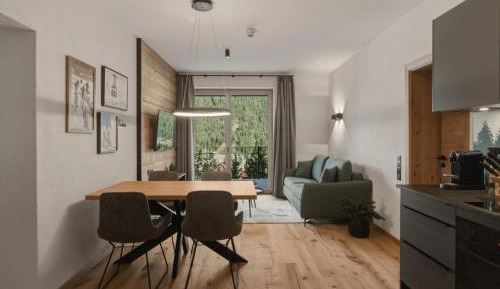 Alpine Suite Serles View Balkon