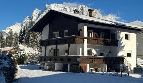 3-Room-Apartment (394 ft²)