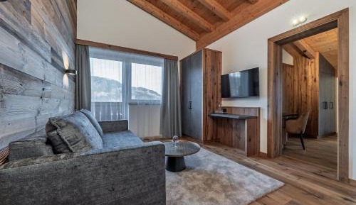 Deluxe Junior Suite