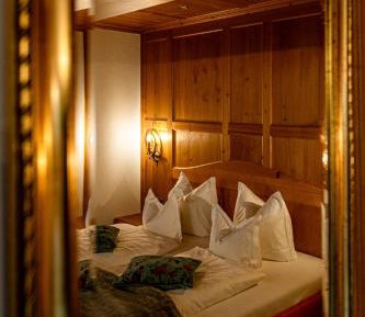 Junior Suite with Mountain View