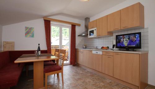 Two-Bedroom Apartment A (4 Adults)