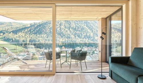 Two-Bedroom Apartment with Balcony