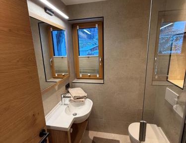 Double Room with Shower