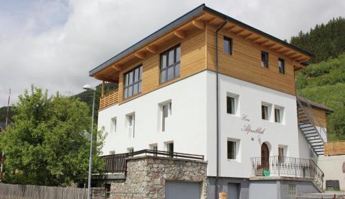 Five-Bedroom Holiday Home