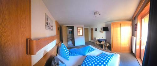 Single Room with Shower
