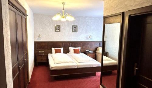 Suite with Mountain View