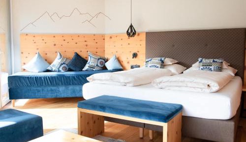 Suite with Mountain View
