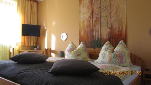 Double Room with Private External Toilet, Balcony and Parking