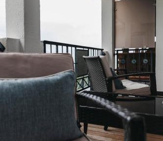 Suite with Mountain View
