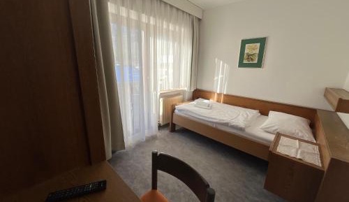 Single Room with Private Bathroom