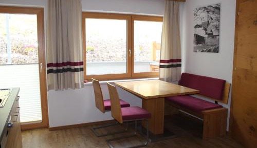 Superior One-Bedroom Apartment