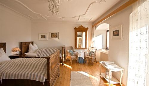 Double Room with Shared Bathroom and Balcony