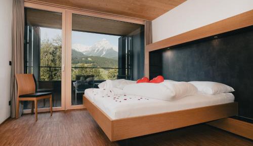 Twin Room with Balcony