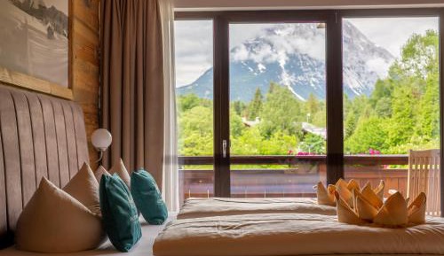 Double Room with Mountain View